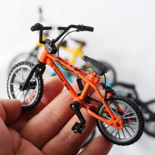 Boy kid children - boy, diecast
