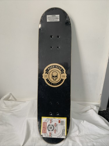 Madd gear skateboard 8 - skateboard, x